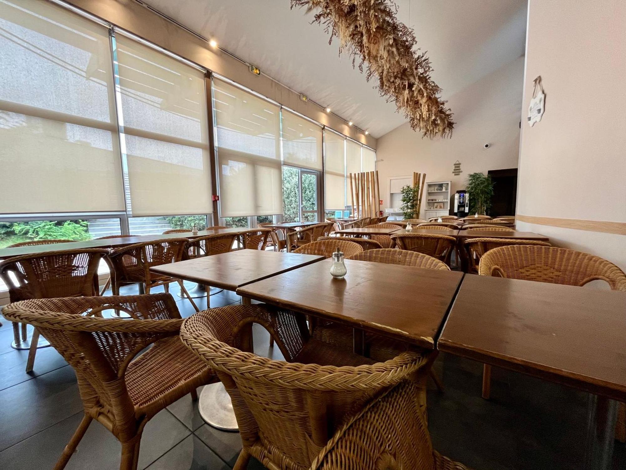 Auberge De Jeunesse Hi Bordeaux-Blanquefort - Ex Otellia ภายนอก รูปภาพ